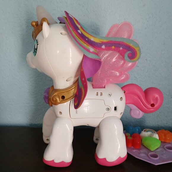 VTech Starshine The Bright Lights Unicorn, Age 2 Years & Up BATTERIES INCLUDED - Picture 2 of 8